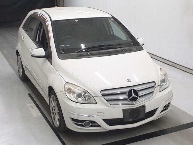 5075 MERCEDES BENZ B CLASS 245232 2011 г. (JU Chiba)